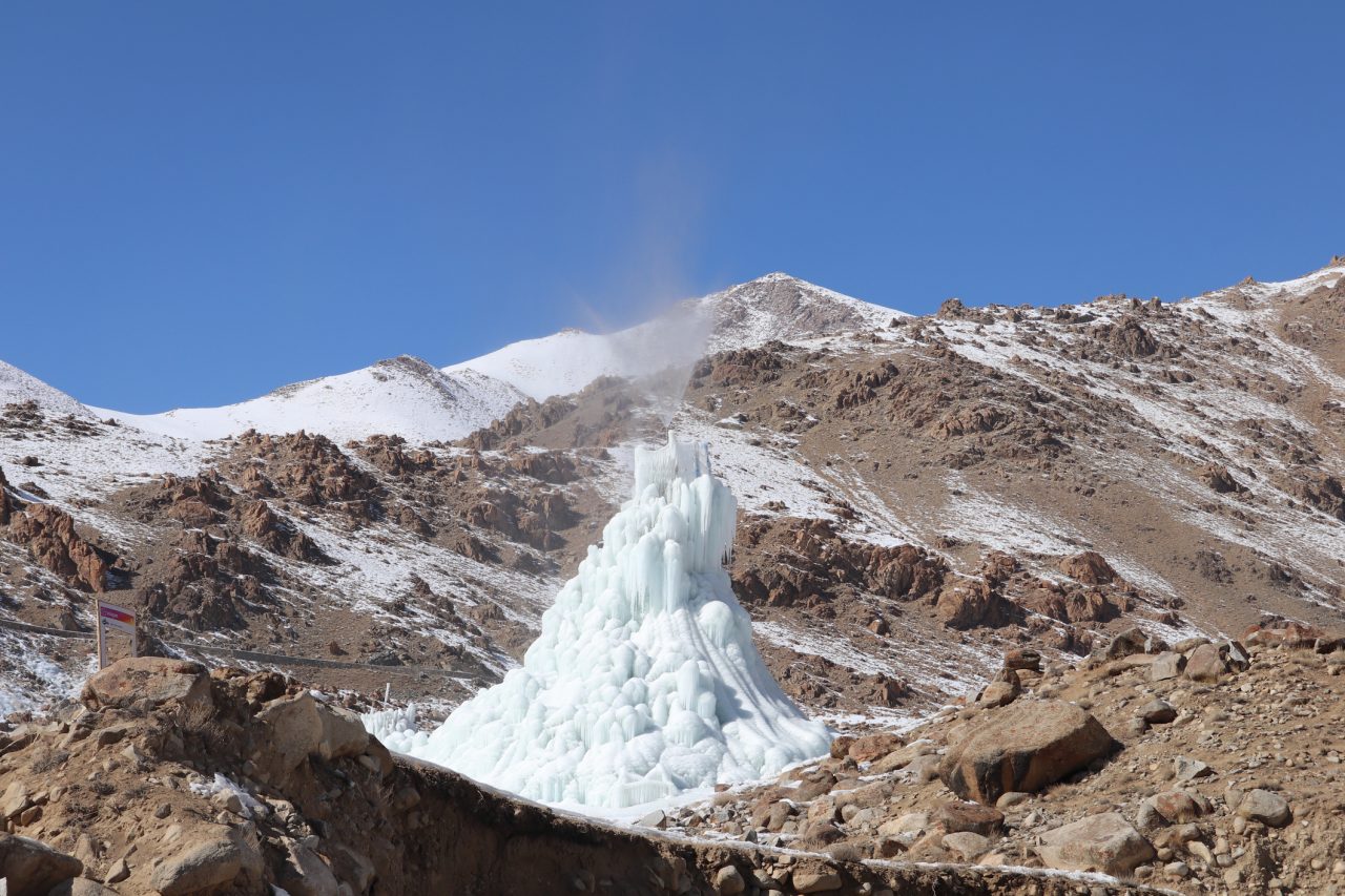 Menneskeskapt isbre, kjent som Ice Stupa
