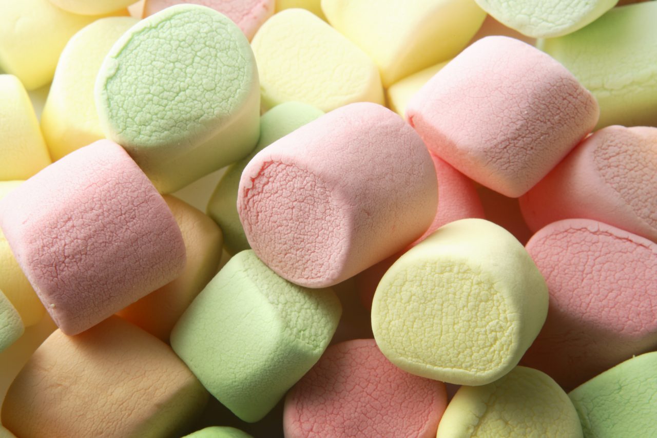 Marshmallows med forskjellige farger