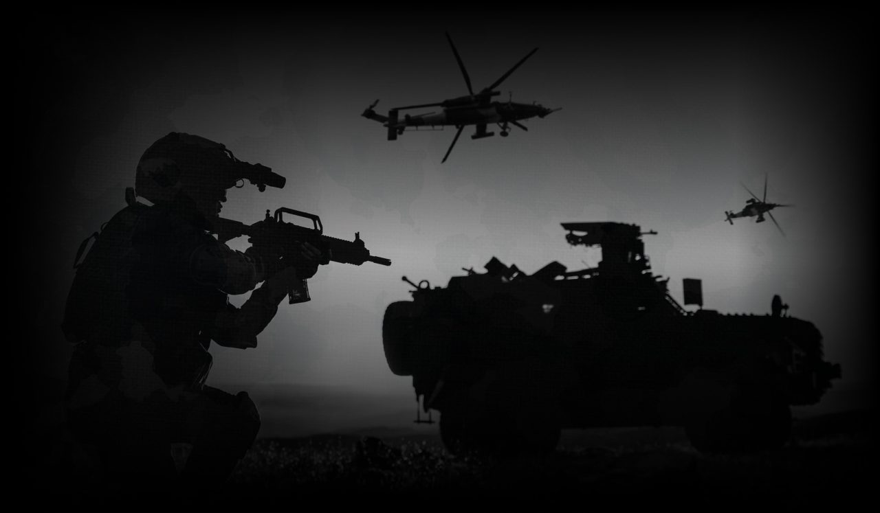 Mørke silhuetter av et helikopter, en tanks og en soldat med gevær og nattkikkert foran en solnedgang.