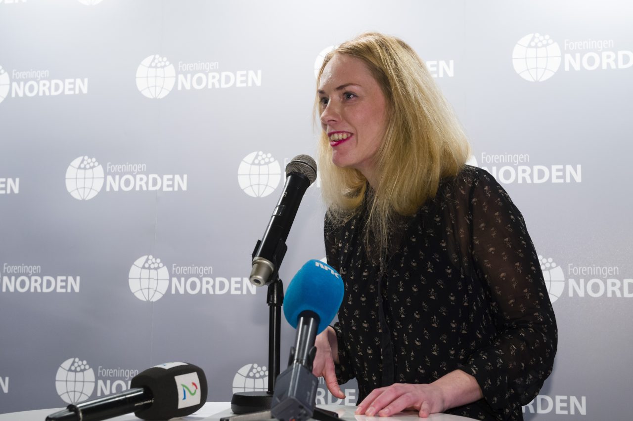 Manusforfatteren for dramaserien Skam, Julie Andem, mottar Nordens språkpris