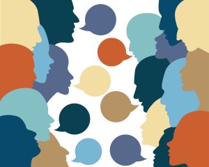 Illustrasjon av ulike hoder som står mot hverandre med snakkebobler i mellom dem.