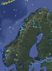 Kart over Norge med prikker som viser jordsjelvaktivitet.